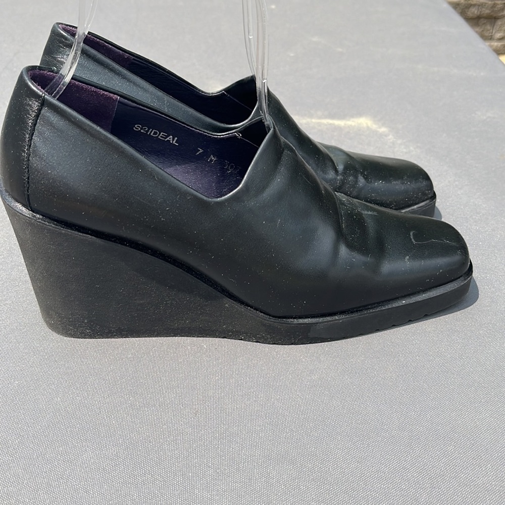 Donald Piner shop black leather wedges size 7M - Picture 3 of 7